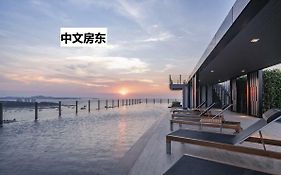 The Base Central Pattaya By Mickey
